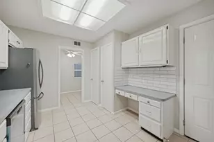 8819 Graywood Dr, Dallas, TX 75243 - Photo 12
