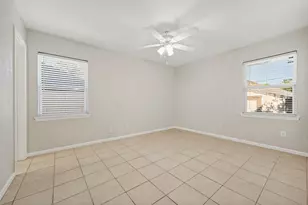 8819 Graywood Dr, Dallas, TX 75243 - Photo 16