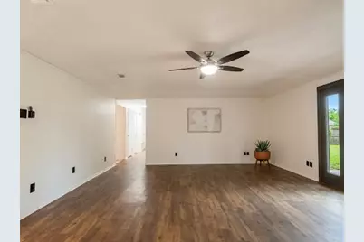 506 N Royal Oak Drive, Duncanville, TX 75116 - Photo 2