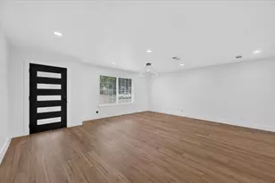 902 Ridgefield Dr, Plano, TX 75075 - Photo 6