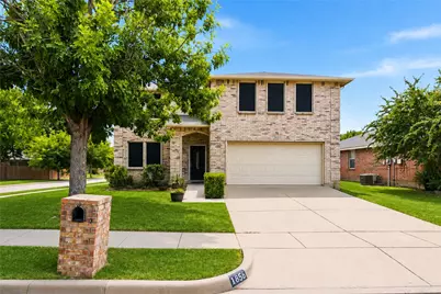 1856 Lariat Drive, Fort Worth, TX 76247 - Photo 2