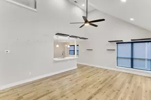 2911 Creekside Ct, Carrollton, TX 75007 - Photo 12