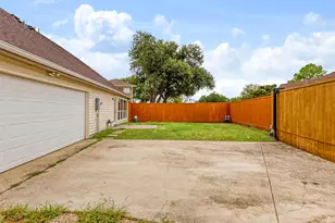 2911 Creekside Ct, Carrollton, TX 75007 - Photo 28