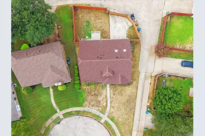 2911 Creekside Court, Carrollton, TX 75007 - Photo 34