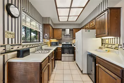 401 Pebble Way #237, Arlington, TX 76006 - Photo 4