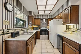 401 Pebble Way, Arlington, TX 76006 - Photo 4