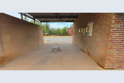 1004 Indiana Street, Graham, TX 76450 - Photo 6