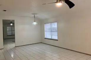 5210 Highbank Dr, Arlington, TX 76018 - Photo 4