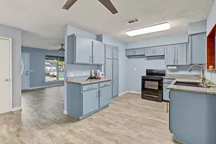 4716 Kyle Dr, Balch Springs, TX 75180 - Photo 10