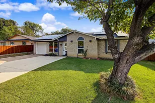 4716 Kyle Dr, Balch Springs, TX 75180 - Photo 2