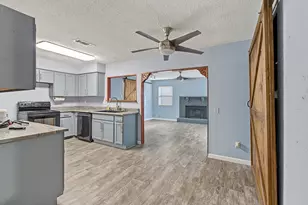 4716 Kyle Dr, Balch Springs, TX 75180 - Photo 8