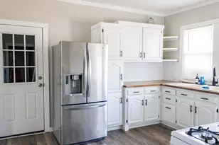 312 W Lindsey St, Breckenridge, TX 76424 - Photo 8