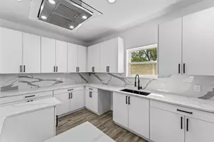 3142 Harmon St, Dallas, TX 75215 - Photo 16