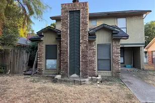 1110 Sandalwood Ln, DeSoto, TX 75115 - Photo 2