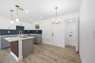 905 E Shaw St, Fort Worth, TX 76110 - Photo 8