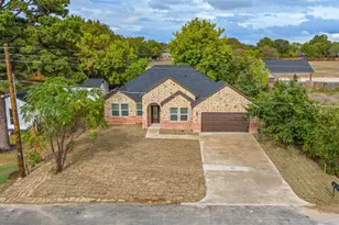 907 Howard St, Seagoville, TX 75159 - Photo 2
