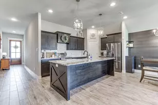 101 Buckeye Dr, Weatherford, TX 76086 - Photo 2