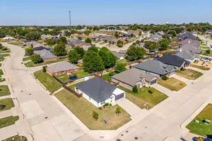 101 Buckeye Dr, Weatherford, TX 76086 - Photo 32