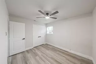 404 Simmons Dr, Hurst, TX 76053 - Photo 20