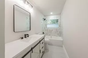 404 Simmons Dr, Hurst, TX 76053 - Photo 10