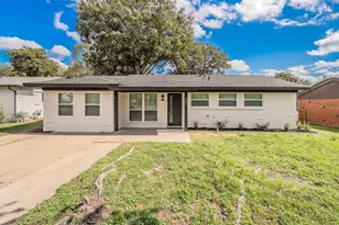 404 Simmons Dr, Hurst, TX 76053 - Photo 1