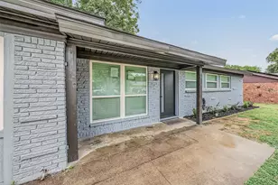 404 Simmons Dr, Hurst, TX 76053 - Photo 36
