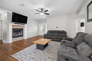 503 E Kaufman St, Mabank, TX 75147 - Photo 4