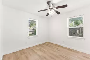 2111 El Capitan Dr, Dallas, TX 75228 - Photo 16