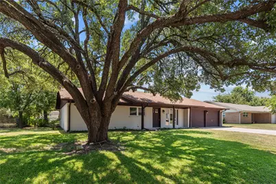 2008 Maplewood Drive, Gainesville, TX 76240 - Photo 2