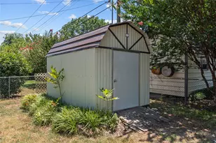 2008 Maplewood Dr, Gainesville, TX 76240 - Photo 32