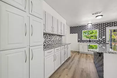 1513 Cecil Ct, Carrollton, TX 75006 - Photo 10