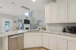 604 Jamboree Way, Euless, TX 76039 - Photo 14