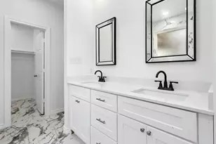 820 N Wood St, Denton, TX 76209 - Photo 8
