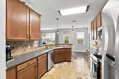 632 Montgomery Drive, Lake Dallas, TX 75065 - Photo 8
