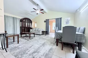 3702 Lindsey Ct, Arlington, TX 76015 - Photo 2