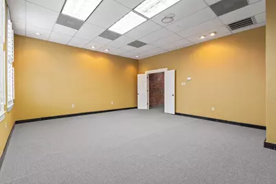 111 S Travis Street, Sherman, TX 75090 - Photo 18
