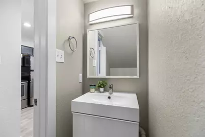 4777 Cedar Springs Road #2J, Dallas, TX 75219 - Photo 12