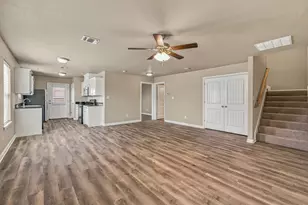 903 Dart Ct, Granbury, TX 76049 - Photo 8