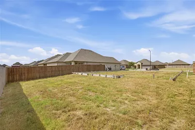 807 Moseley Lane, Greenville, TX 75402 - Photo 4