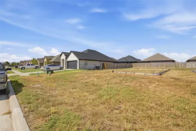 802 Greyson Lane, Greenville, TX 75402 - Photo 4