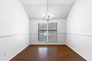 7921 Rattlers Ct, Arlington, TX 76002 - Photo 8