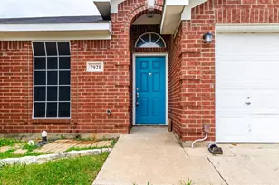 7921 Rattlers Ct, Arlington, TX 76002 - Photo 2
