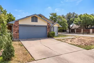 3700 Verlaine Dr, Carrollton, TX 75007 - Photo 2