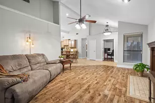 3700 Verlaine Dr, Carrollton, TX 75007 - Photo 10