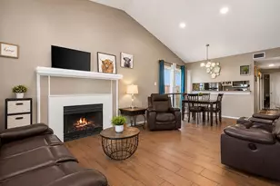 10319 Waterbury Dr, Dallas, TX 75217 - Photo 2