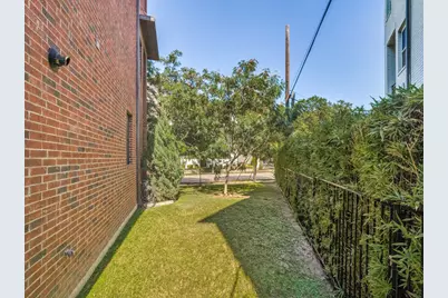 2901 Wingate Street, Fort Worth, TX 76107 - Photo 22
