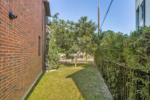 2901 Wingate St, Fort Worth, TX 76107 - Photo 22