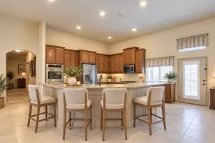 636 Possom Trot Hollow Rd, Whitewright, TX 75491 - Photo 2