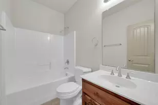 336 Gotland Dr, Grand Prairie, TX 75052 - Photo 22