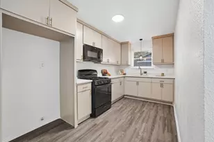 236 Charles St, DeSoto, TX 75115 - Photo 12